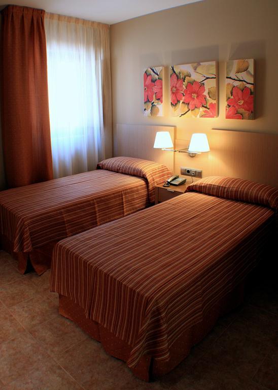Confluent Health Resort Cofrentes Habitación foto